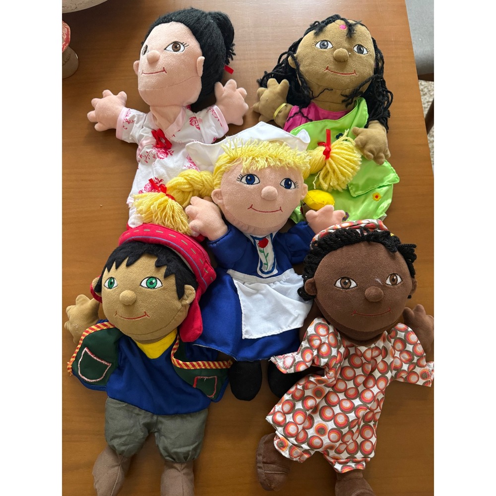 Excellerations Multicultural Puppet Set of 5 Ethnic Diversity Around the World